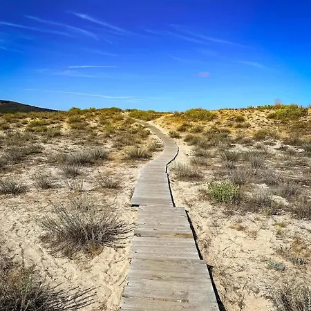 Rita's - Family By The Sea *