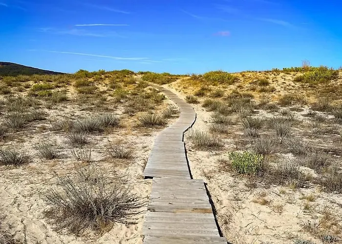 Rita's - Family By The Sea *